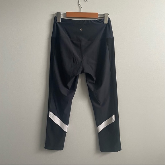 Bundle: 2 pairs of size small 90 Degree Leggings - Picture 5 of 16